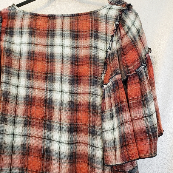 Seven7 Plaid Peplum Sleeve Blouse Medium - Picture 8 of 8